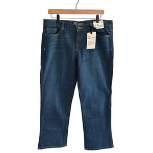 New York & Company Flare Leg Jeans Size 12 Cropped Low Rise Stretch Casual NWT